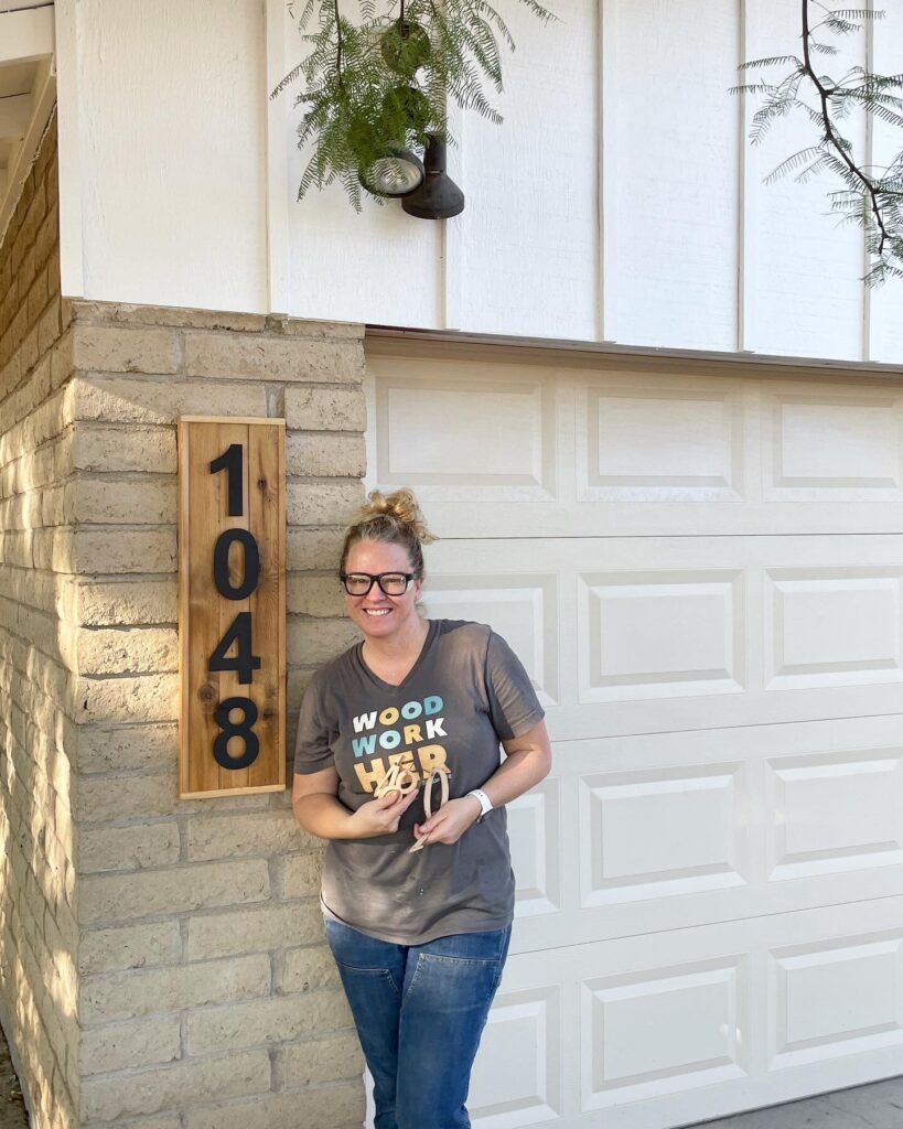 How Do Address Plaques Combine Function with Decorative Style?