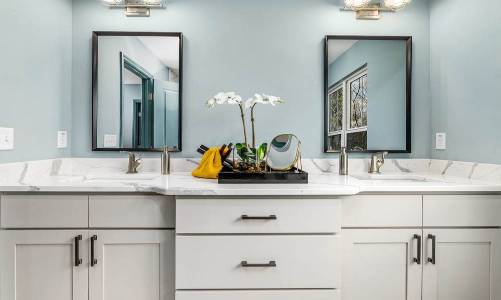 Tips for Coordinating Bathroom Fixtures with Your Vanity Design