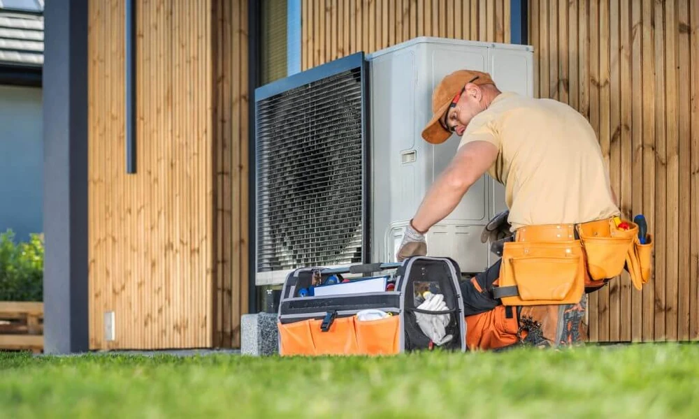 When Does Home Insulation Affect Heat Pump Installation Decisions?